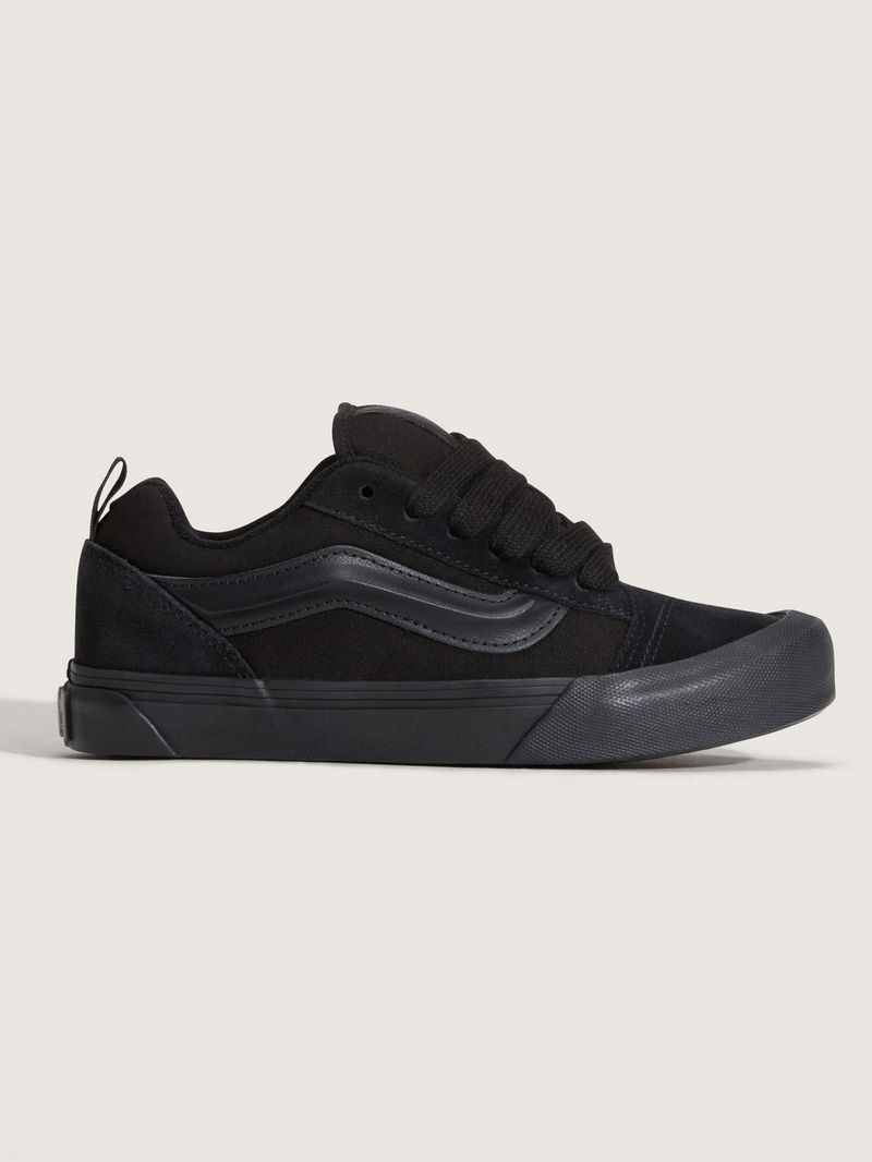ZAPATILLA-MUJER-JN-Knu-Skool-NEGRO-VANS