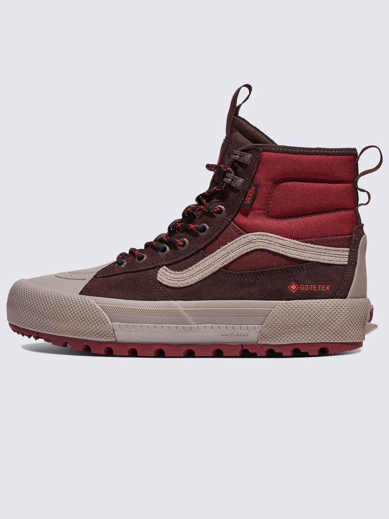 Zapatilla Casual Unisex MTE Sk8-Hi Gore-tex Chocolate Vans
