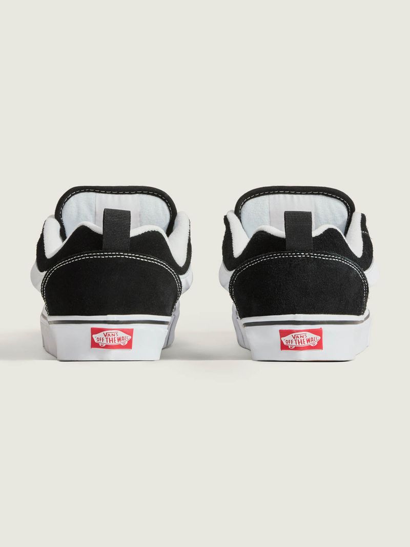 Zapatilla-Adulto-Knu-Skool-Negro-Vans