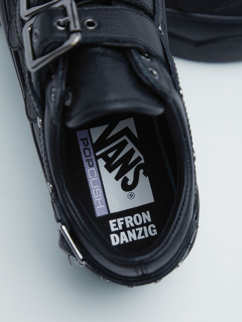 ZAPATILLA UNISEX LX Old Skool Buckle NEGRO VANS