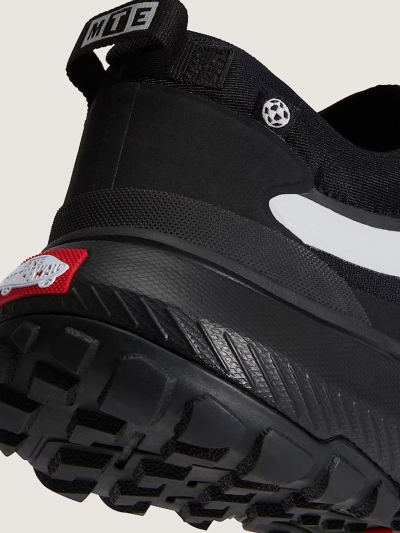 Zapatilla Adulto MTE Crosspath Negro Vans