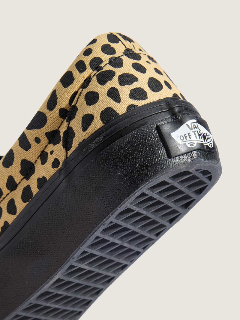 ZAPATILLA MUJER Classic Slip-On NEGRO VANS